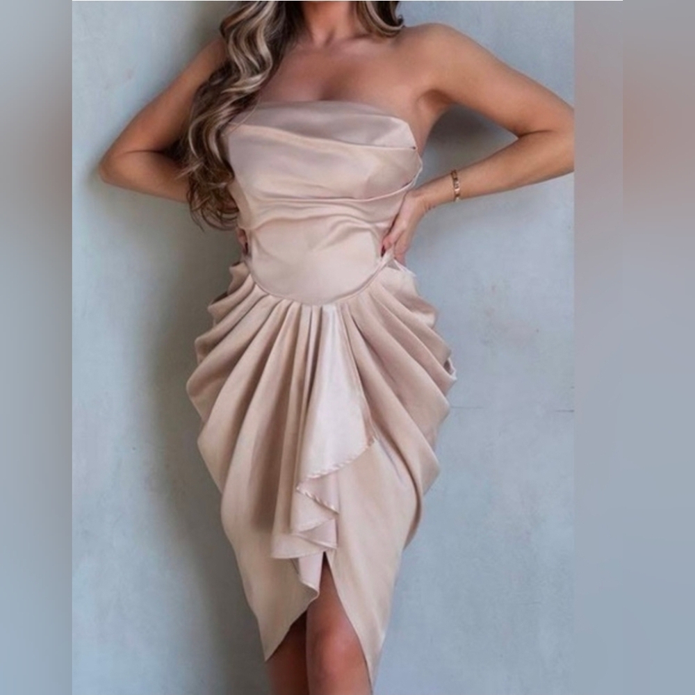 Elegant Strapless Cream Champagne color